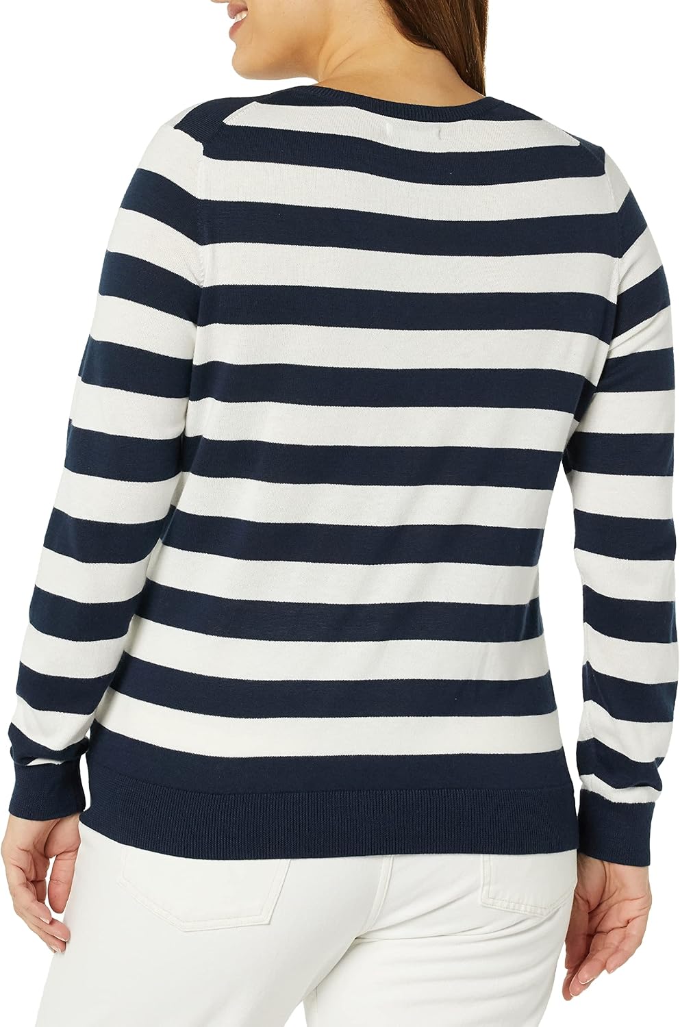 Detalle 1 de Amazon Essentials V-Neck Sweater for Everyday