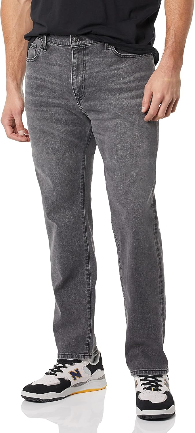 Detalle 2 de Amazon Essentials Men's Athletic-Fit Stretch Jeans