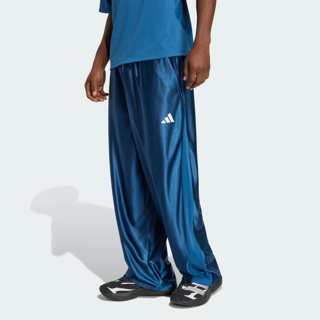 Detalle de Pantalón de punto brillante Stadium de Adidas en azul