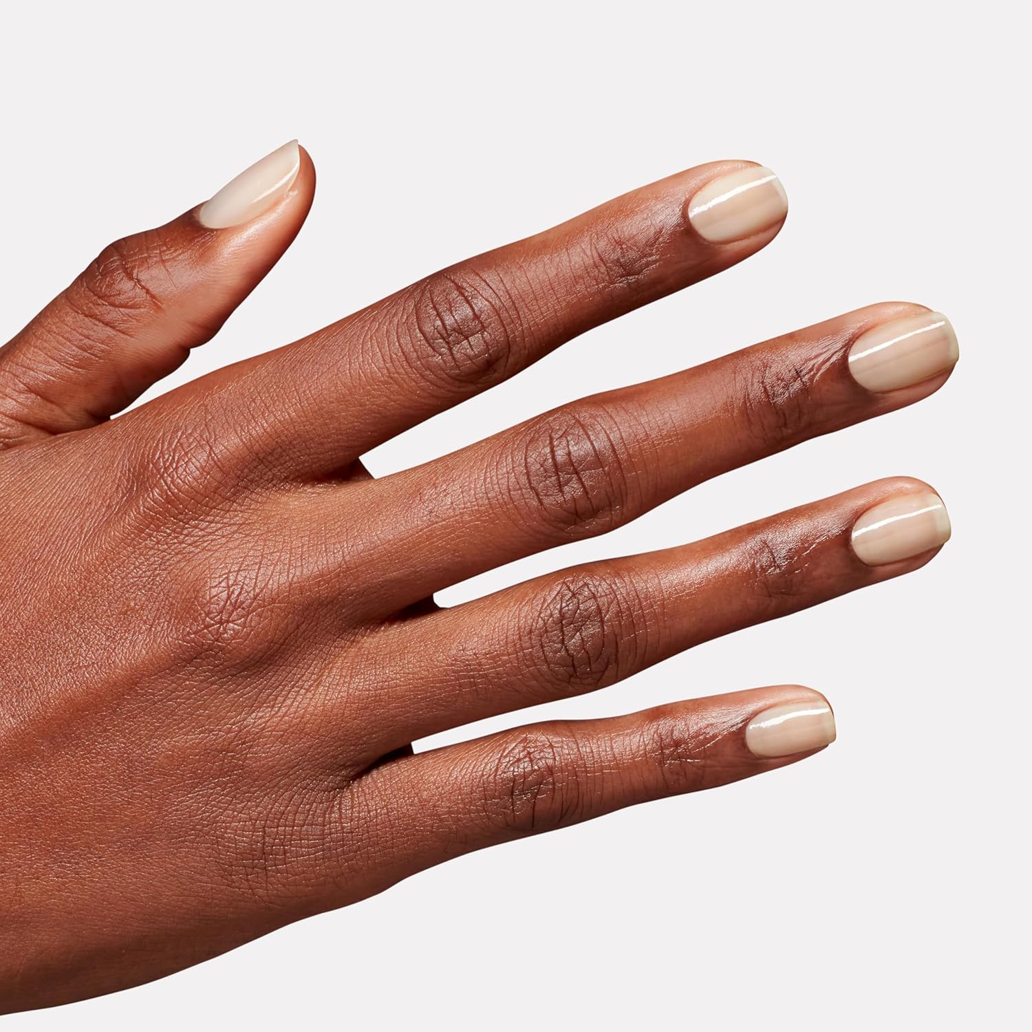 Detalle de OPI Nature Strong – Smalto Vegano Nude, 15 ml