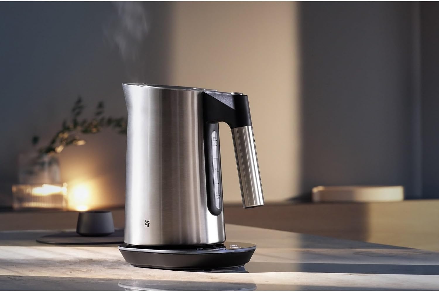 Detalle 2 de WMF Kineo Wasserkocher 1,6 l