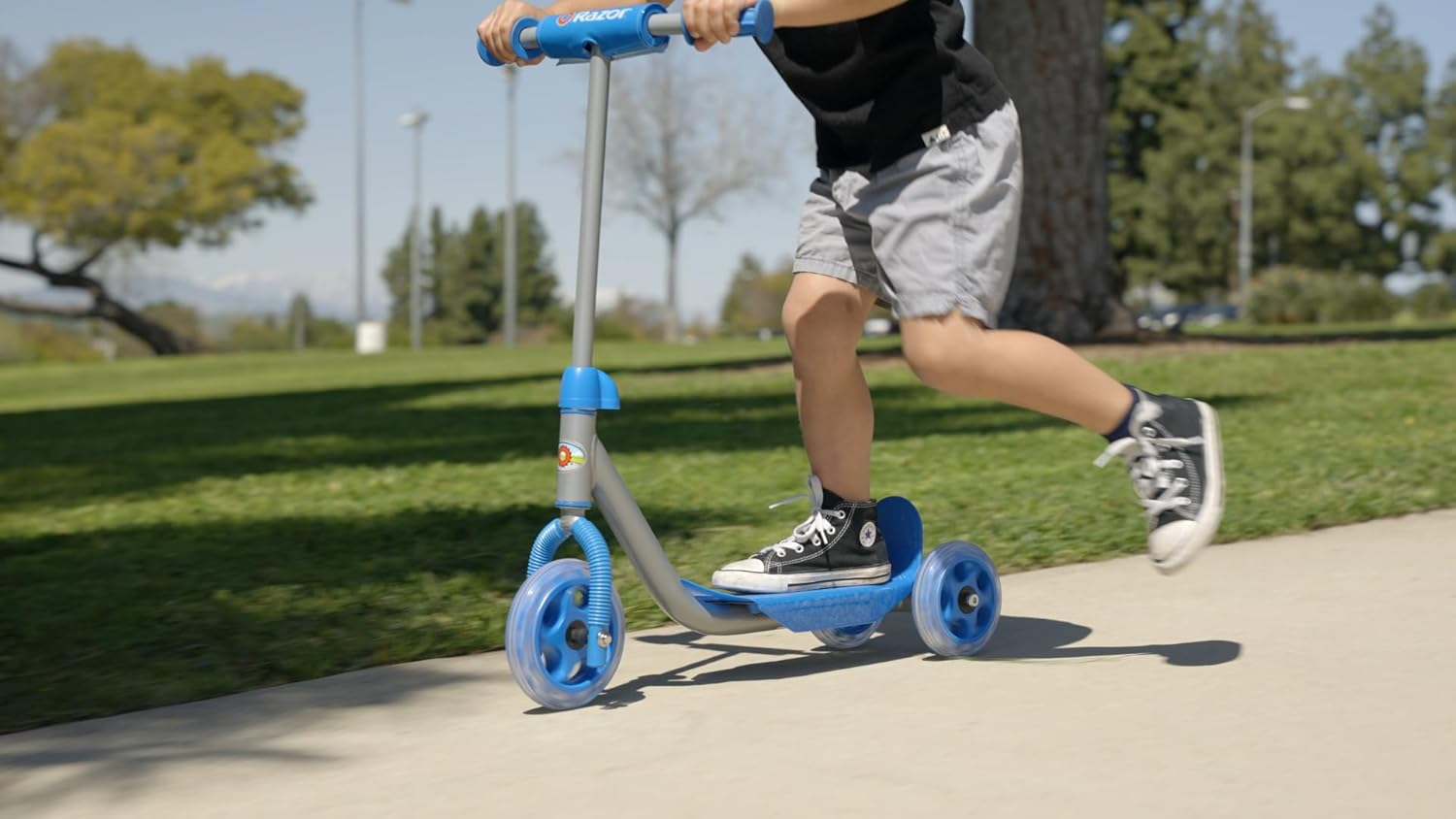Thumbnail 5 de Razor Jr. Lil’ Kick – 3-Wheel Kick Scooter for Younger Children (Ages 3+)