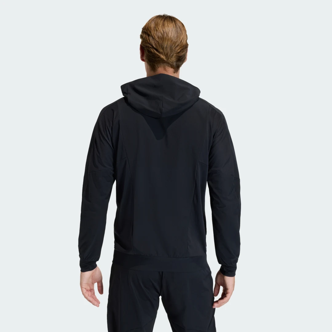 Detalle de Adidas D4T, chaqueta deportiva de entrenamiento con capucha y cremallera negra