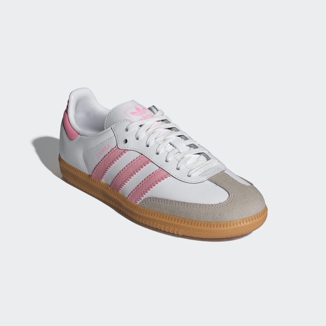 Detalle de Adidas Samba OG: la zapatilla clásica en blanco para el día a día urbano