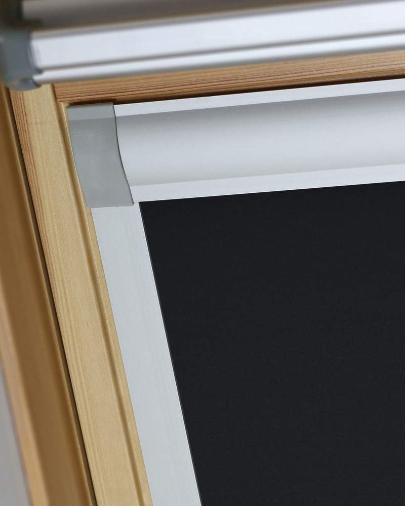 Detalle de Bloc Skylight Blind 2 (55/98) – czarna roleta zaciemniająca do okien dachowych Fakro