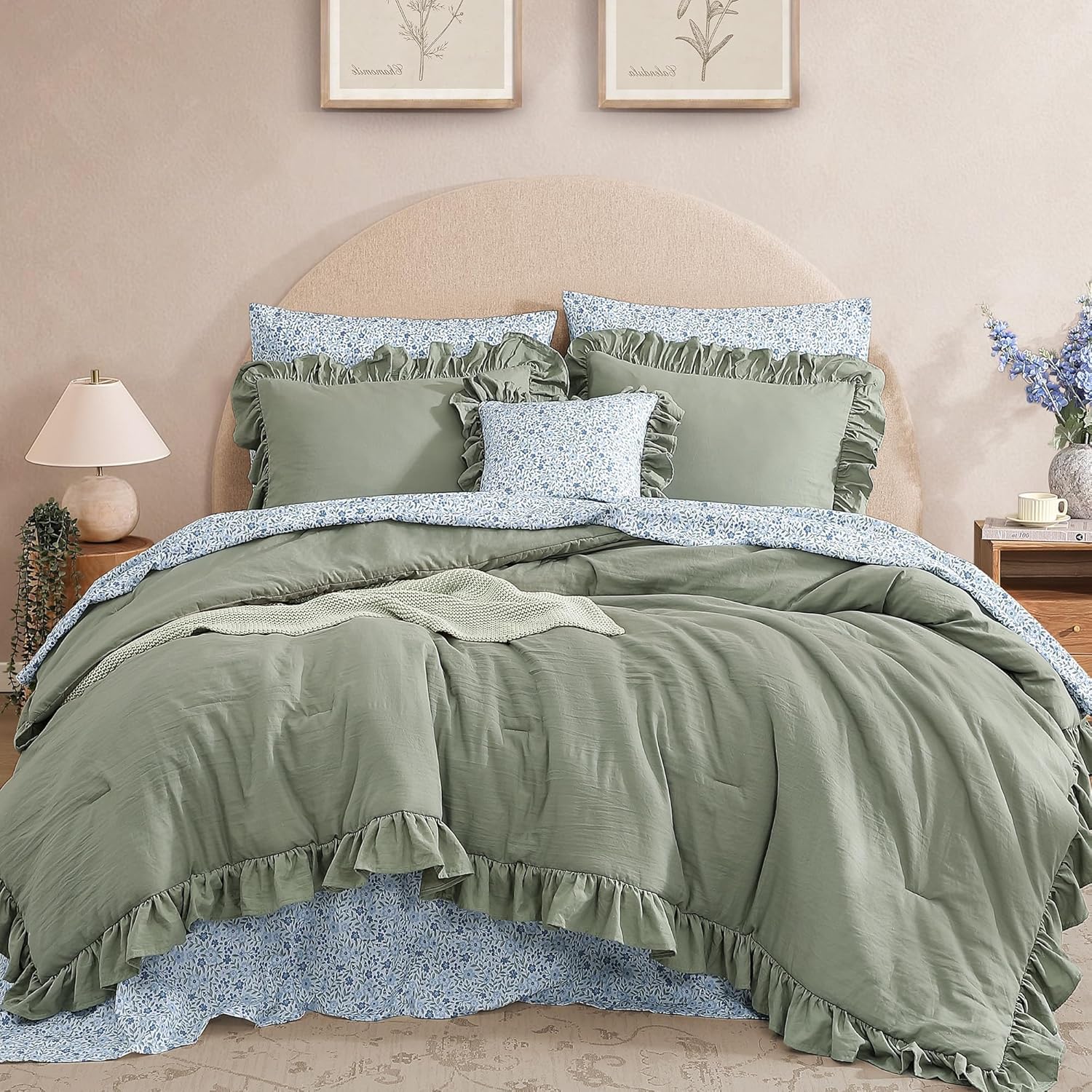 Detalle de BLOOMHAVEN Queen Comforter Set – 7 Pieces with Ruffle Beige Lace, Floral Sheets & Shams