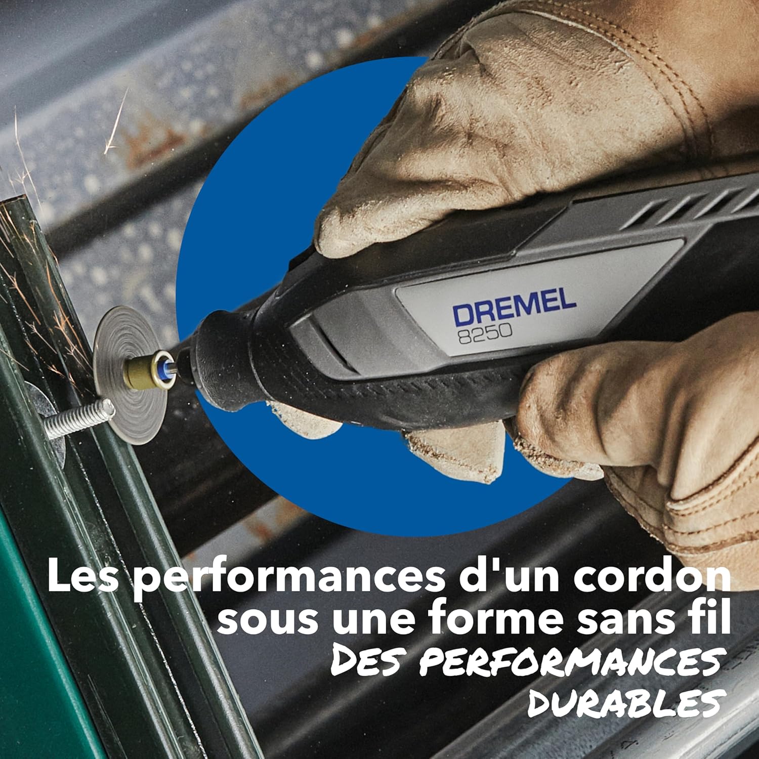 Detalle de Dremel 8250 Outil rotatif sans fil 12 V — Kit multifonctions sans balais, 65 accessoires