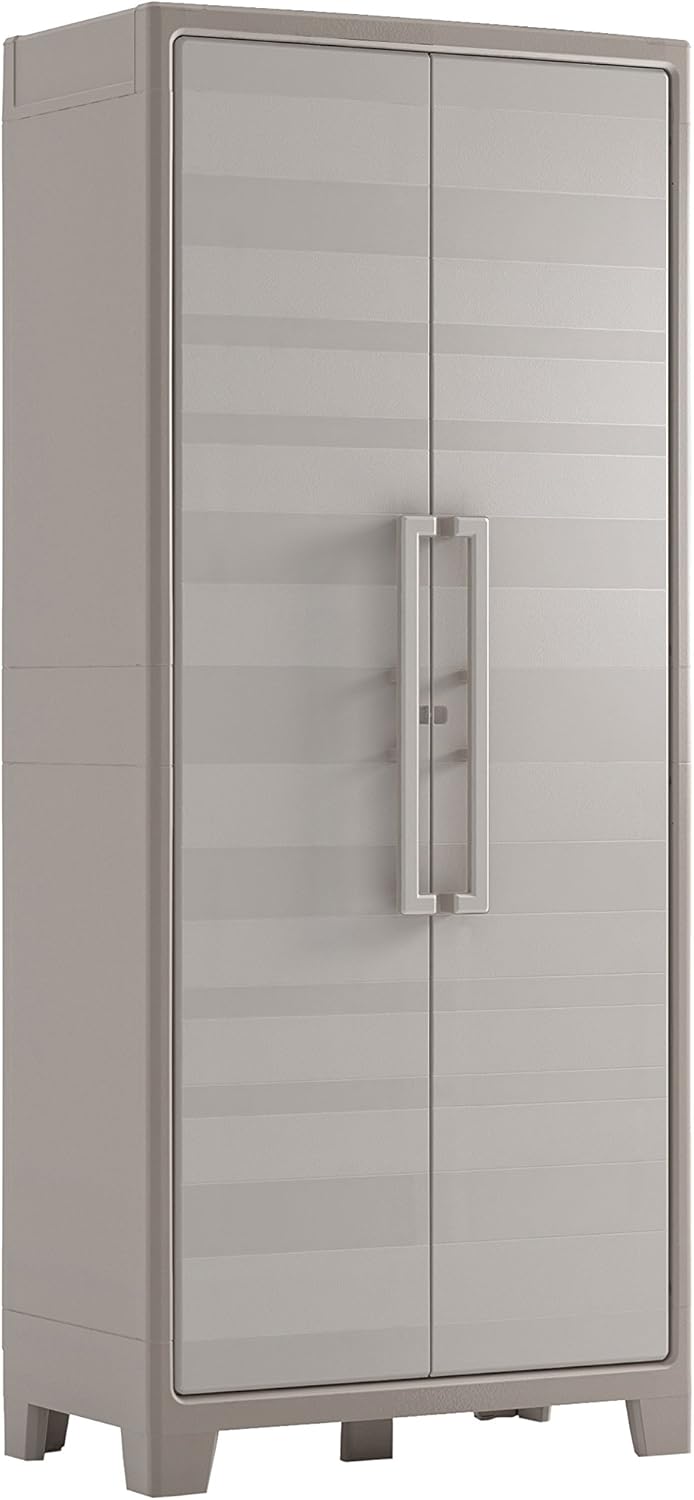 Detalle de Keter Armario Gulliver escobero de resina beige (80 x 44 x 182 cm), 2 puertas y 8 baldas regulables