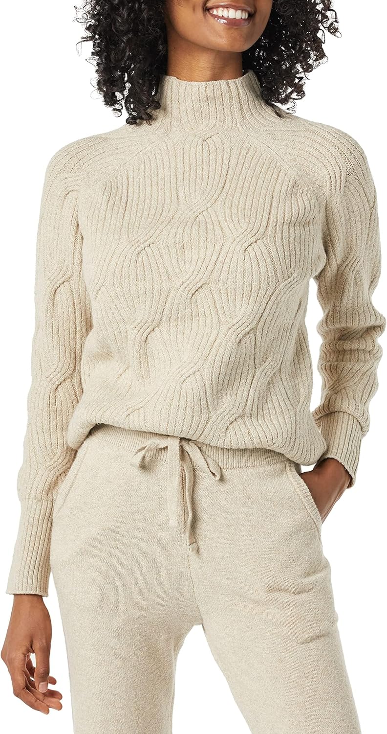 Thumbnail 2 de Amazon Essentials Women's Soft Touch Cable Knit Funnel Neck Jumper