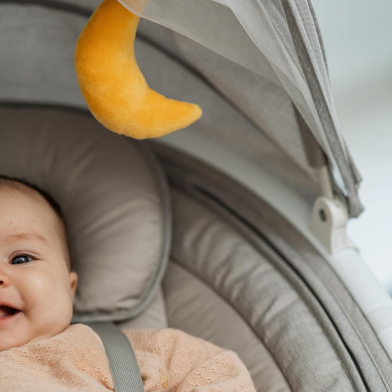 Thumbnail 4 de Nuby Connect Baby Swing Chair – Musical Bouncer with Toy Bar, Remote & Canopy (Grey)