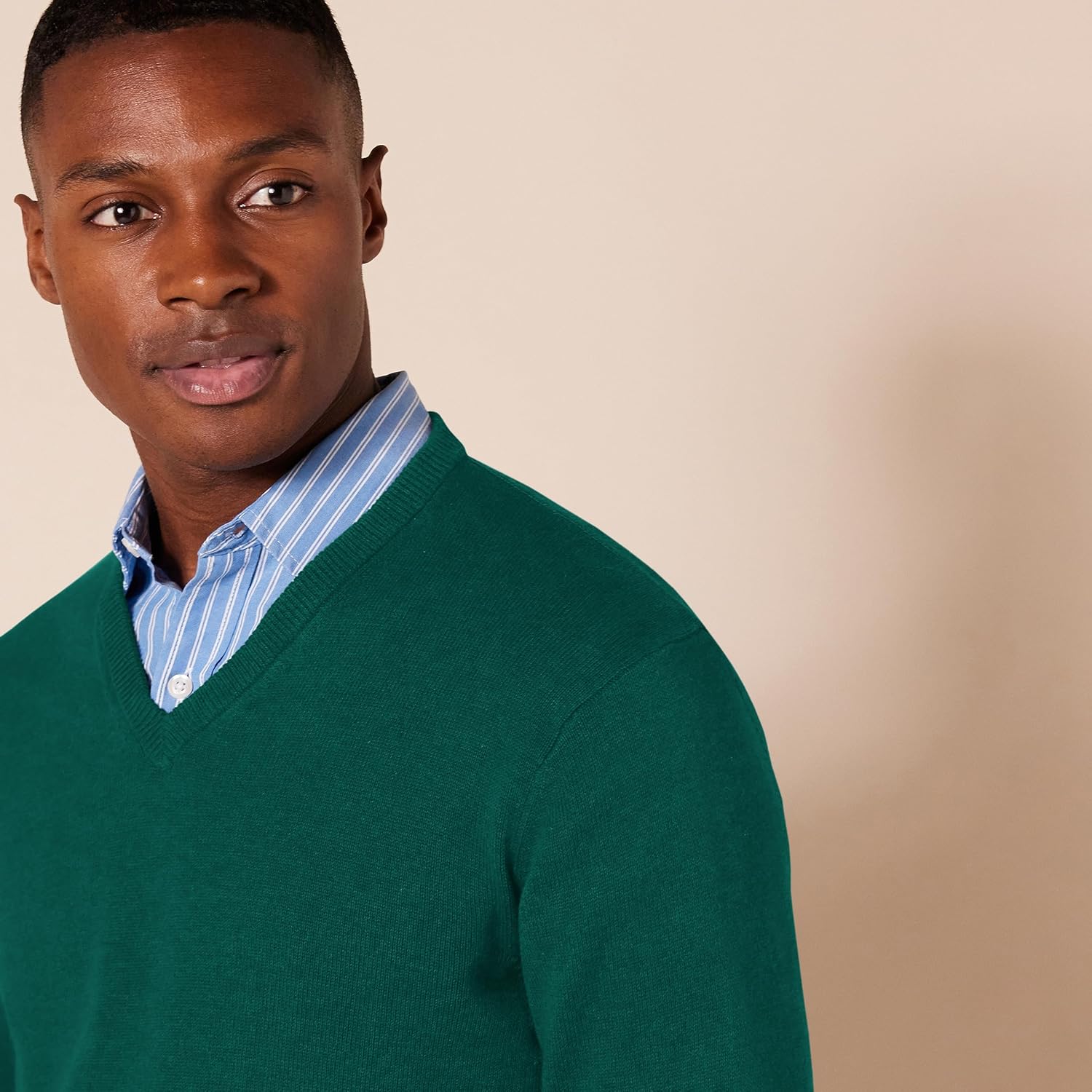 Thumbnail 2 de Amazon Essentials Men’s V-Neck Pullover Jumper (Big & Tall) – 100% Cotton everyday knit