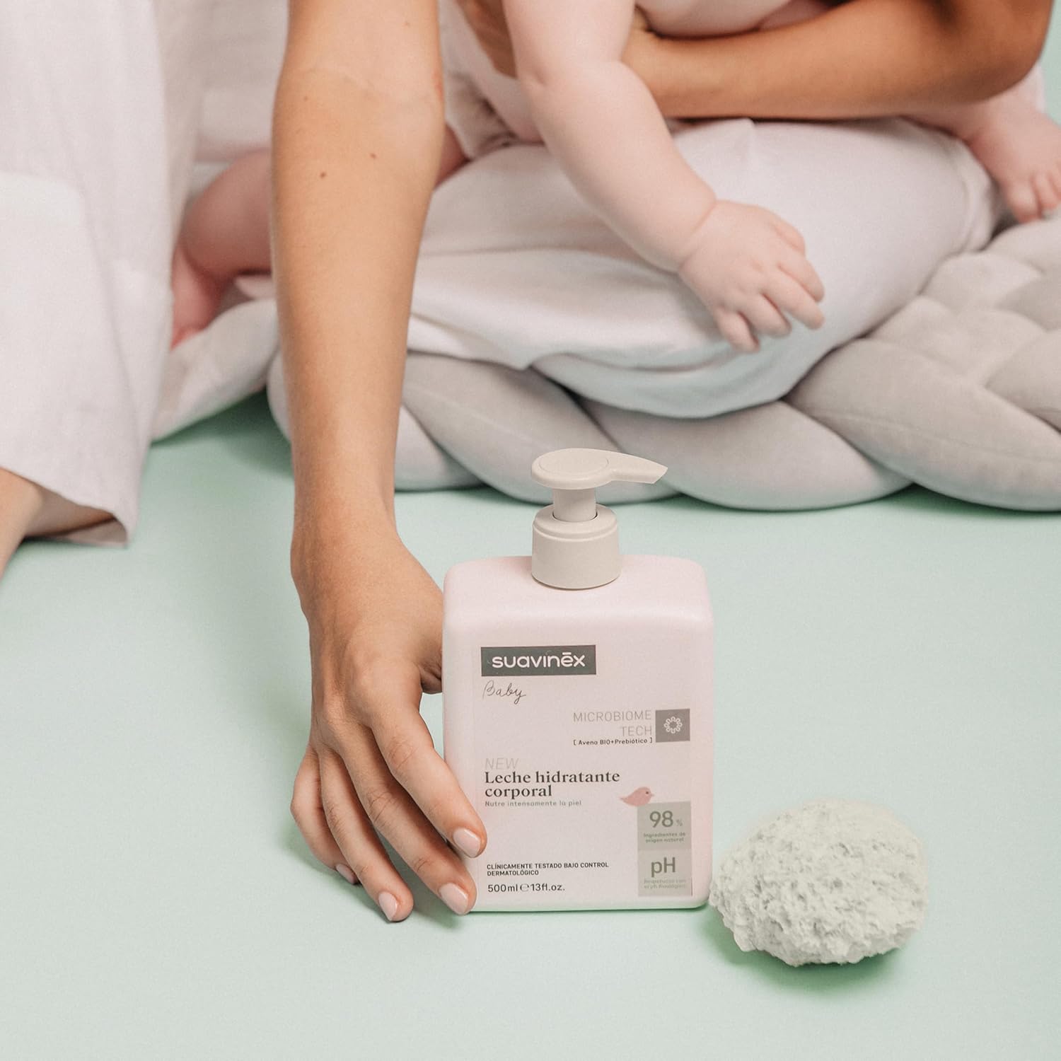 Detalle de Crema Hidratante Corporal Suavinex para Bebés y Recién Nacidos, 500 ml