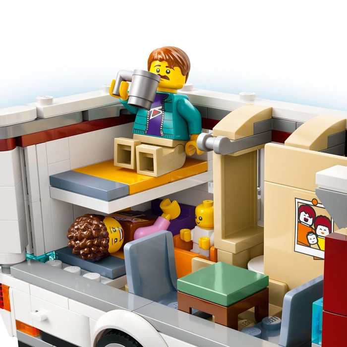 Detalle 2 de LEGO 60454 – LEGO City Abenteuer-Wohnmobil 385 Teile 🎲
