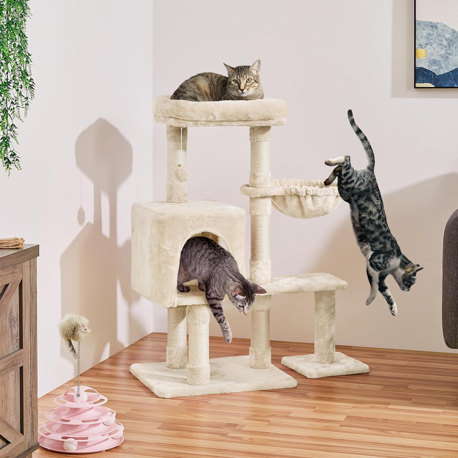 Detalle 2 de Yaheetech Multi-Level Cat Tree (96cm) with Large Condo Top Platform, Jangling Bell & Sisal Scratching Posts – Beige
