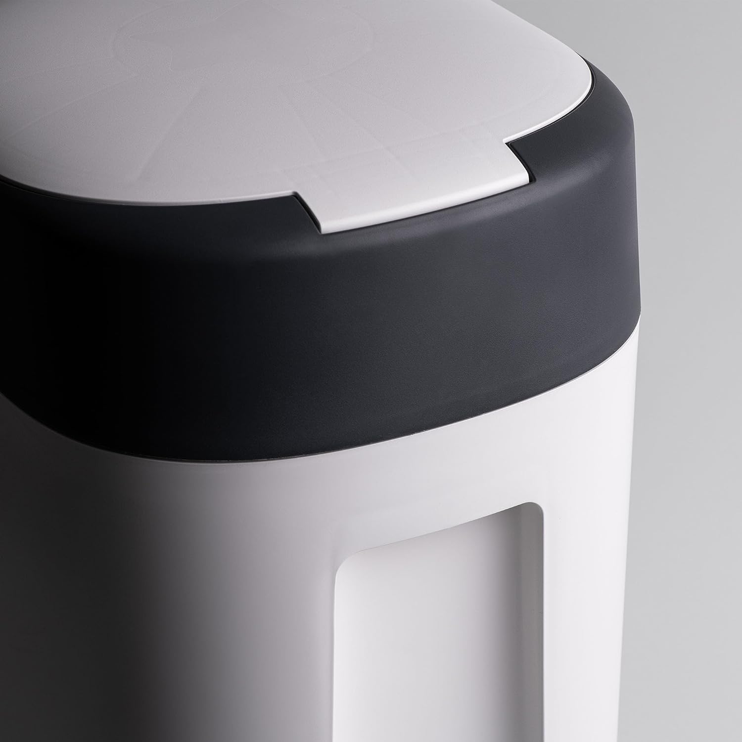 Thumbnail 5 de Tommee Tippee Twist & Click – Poubelle à couches avec pack exclusif et 2 recharges incluses