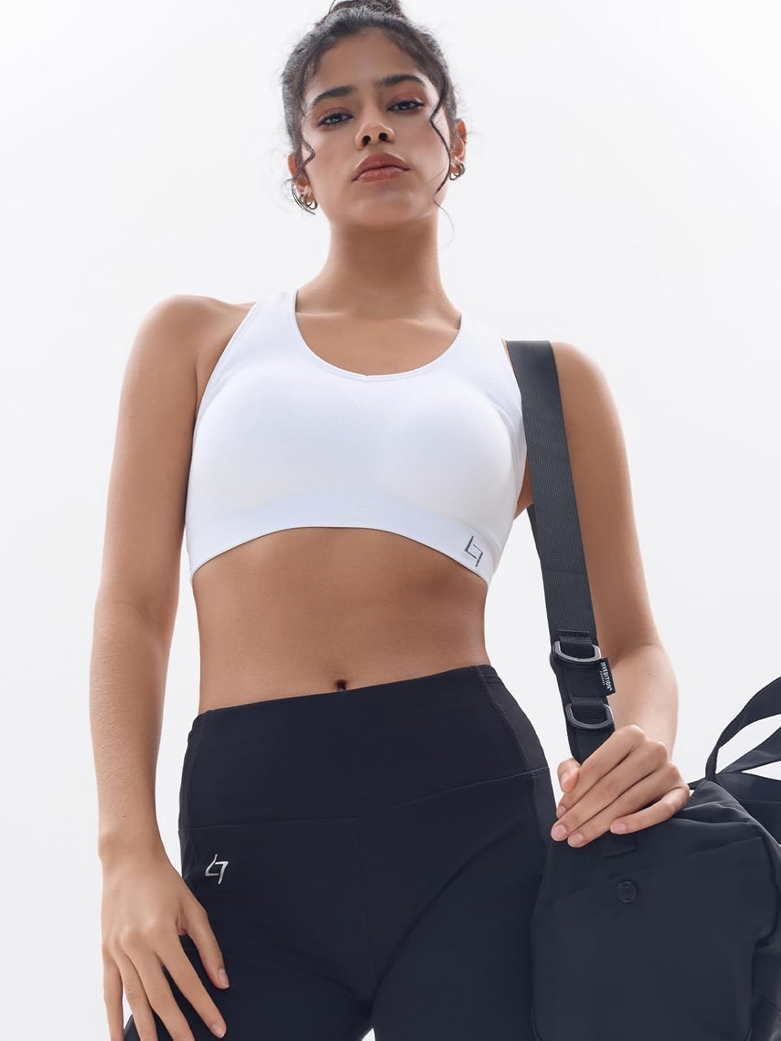 Detalle 2 de FITTIN racerback sports bra for women