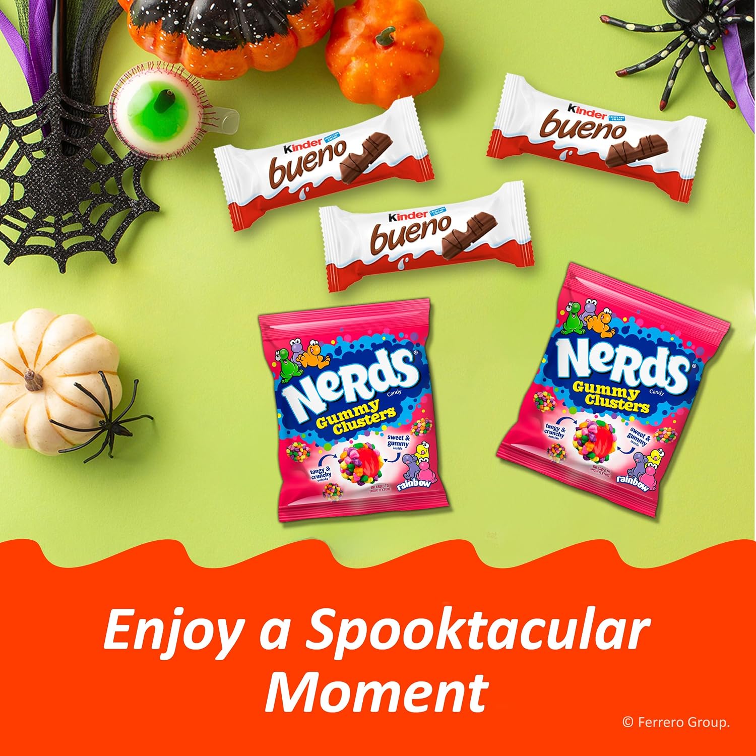 Detalle de Kinder Bueno & NERDS Gummy Clusters Halloween Variety Pack, 60 Pieces