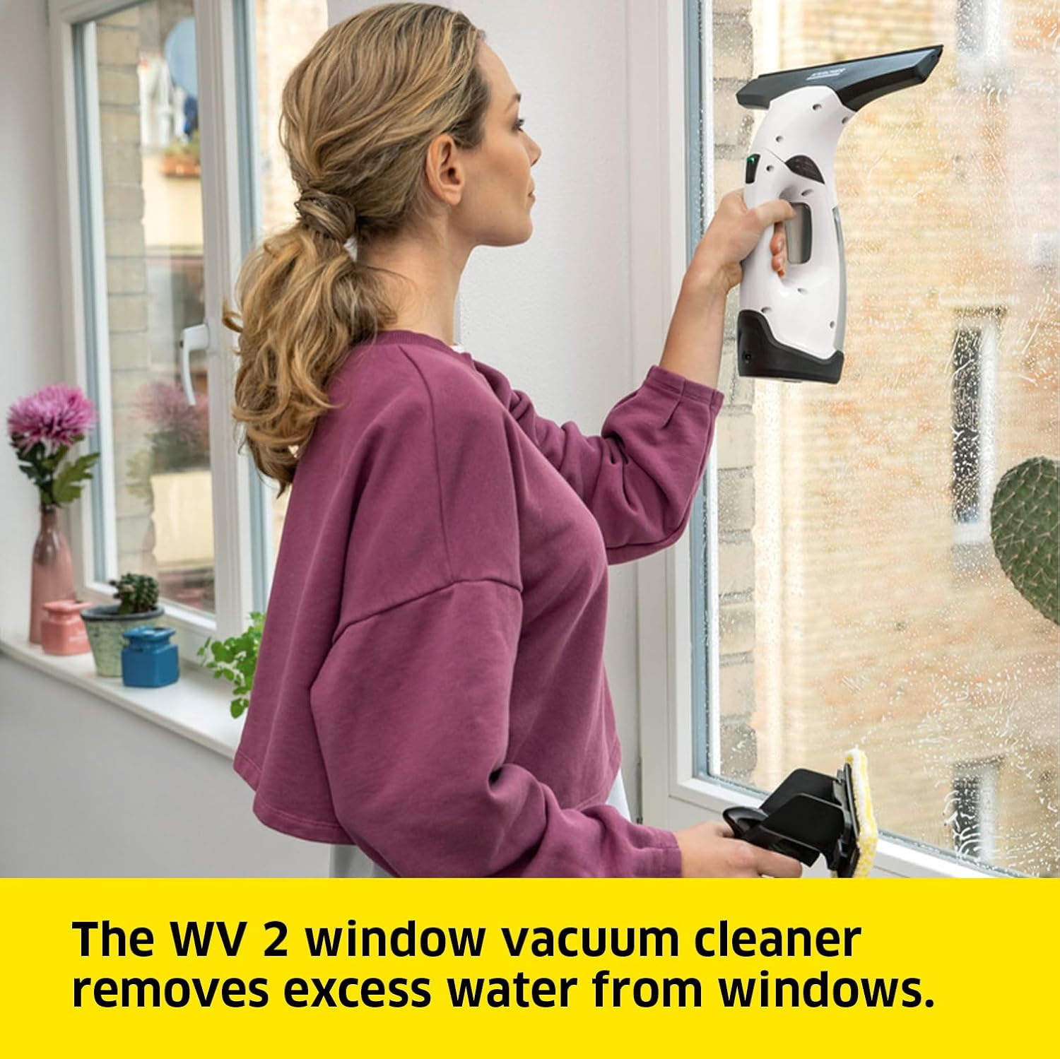 Thumbnail 1 de Kärcher Window Vac WV 2 Plus N: practical, cord-free glass cleaning with battery life you can rely on