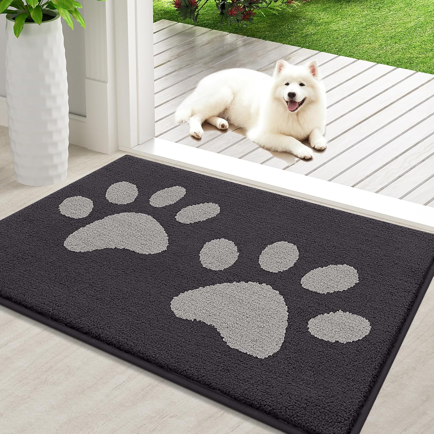 Detalle de Buganda 36 x 24-Inch Dog Door Mat, Absorbent, Machine Washable, Dark Gray