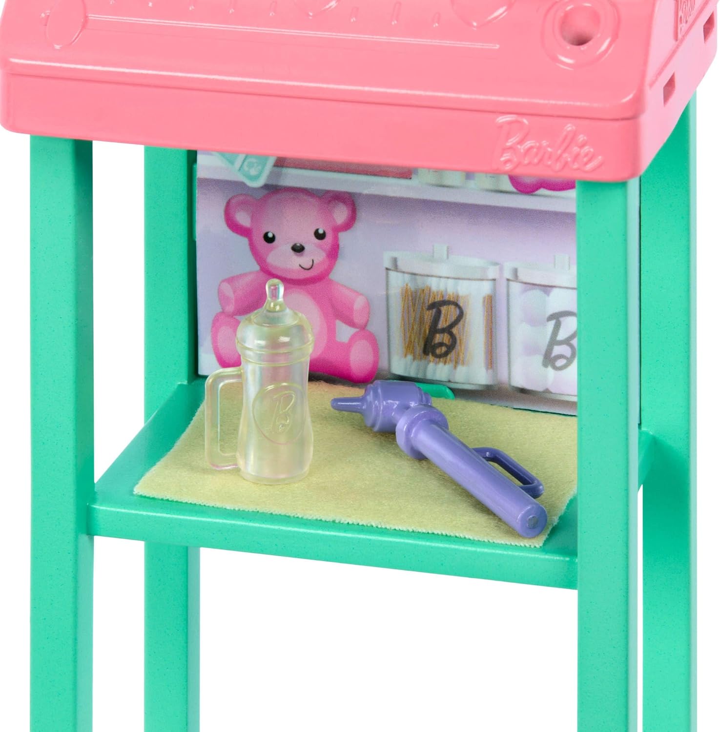 Detalle de Barbie Kinderärztin-Puppe: Blondes Styling, Pinker Kittel und Baby-Patientin inklusive Zubehör