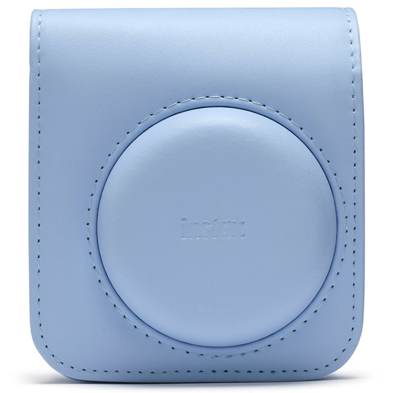 Detalle 2 de Funda azul oficial Fujifilm para Instax Mini 12 con correa ajustable