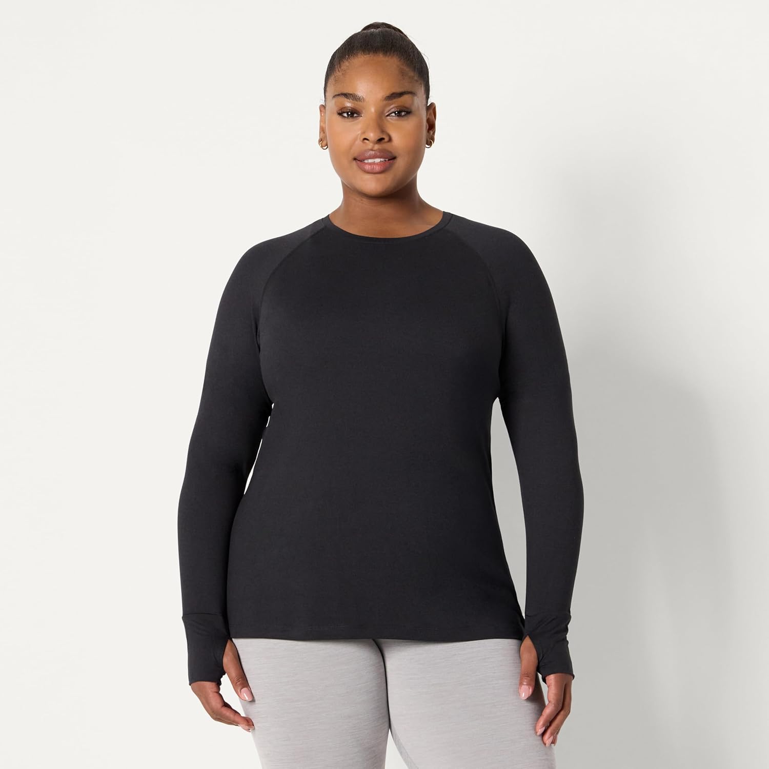 Thumbnail 5 de Amazon Essentials women’s soft performance lightweight long-sleeve workout top