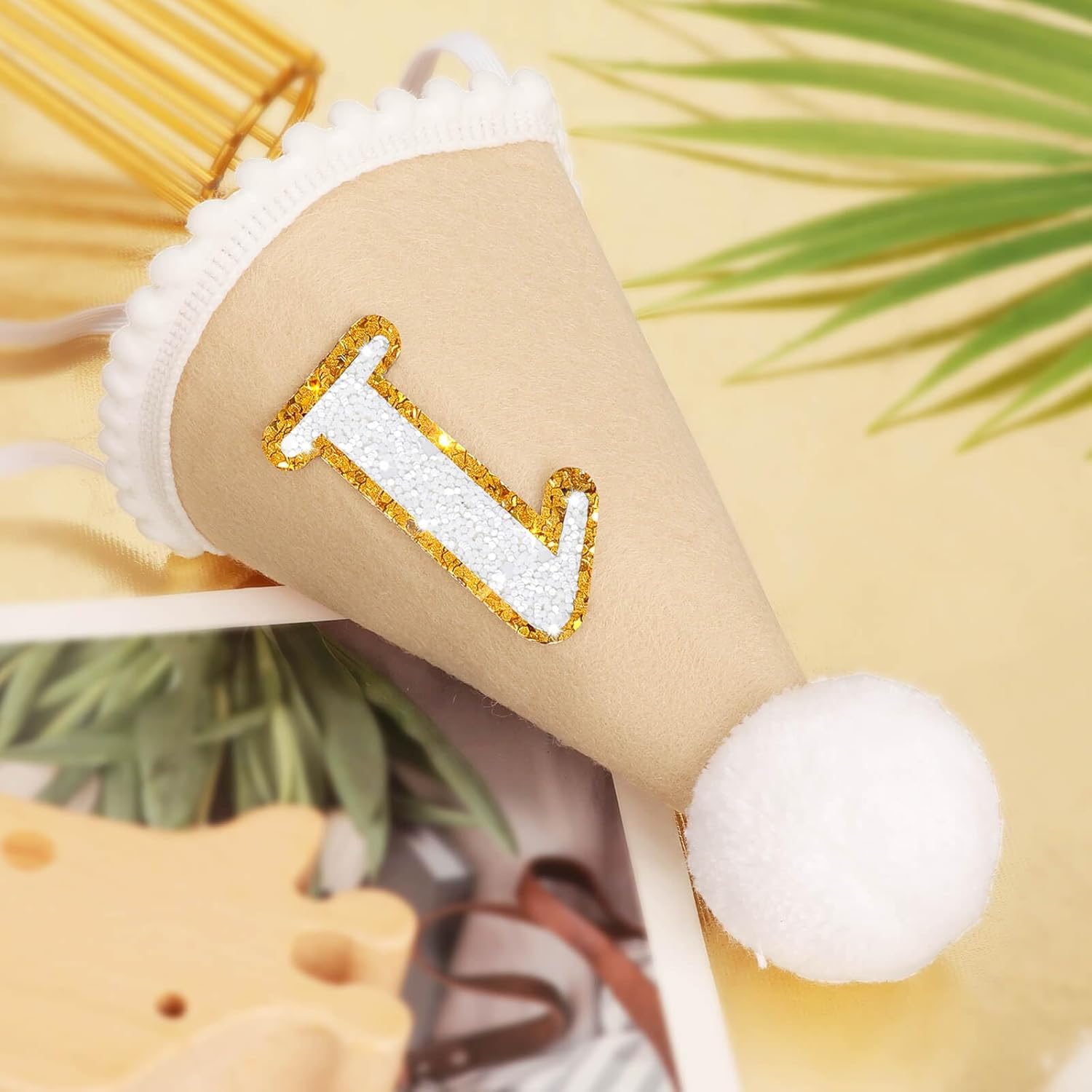 Thumbnail 5 de DRESHOW 1st Birthday Baby Party Hat – Cone Hat with Pom Poms for Cake Smash and Photo Props