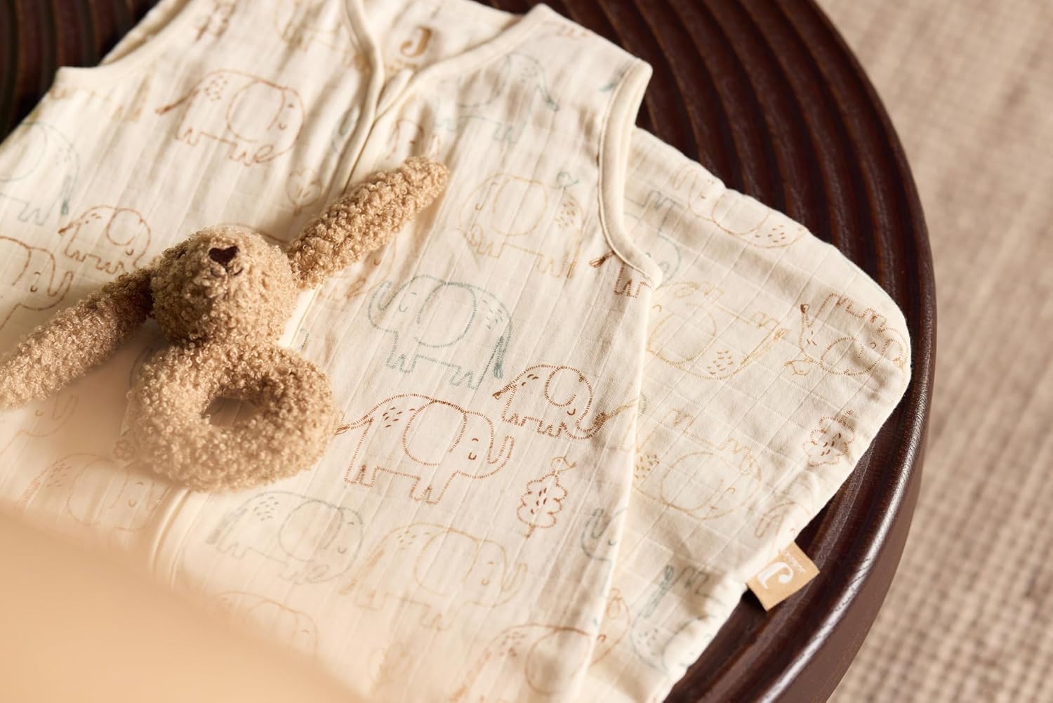 Detalle 2 de Jollein Elephant Tales 90 cm Cotton Muslin Summer Sleeping Bag, 0.5 TOG