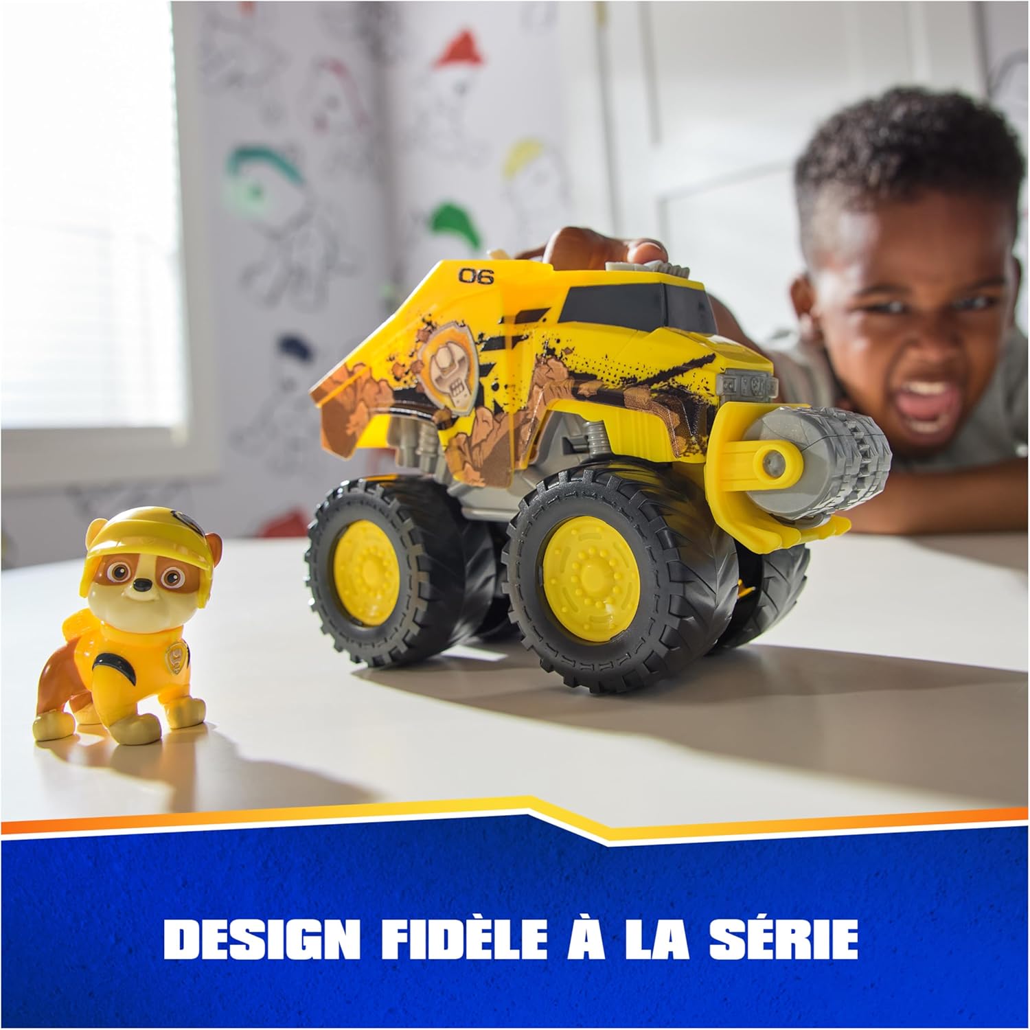 Detalle 1 de Paw Patrol Ruben Rescue Wheels véhicule 3 ans