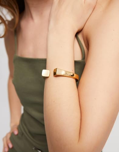 Detalle 2 de Uno de 50 Bracciale rigido in oro 18 carati XL — design geometrico fatto a mano