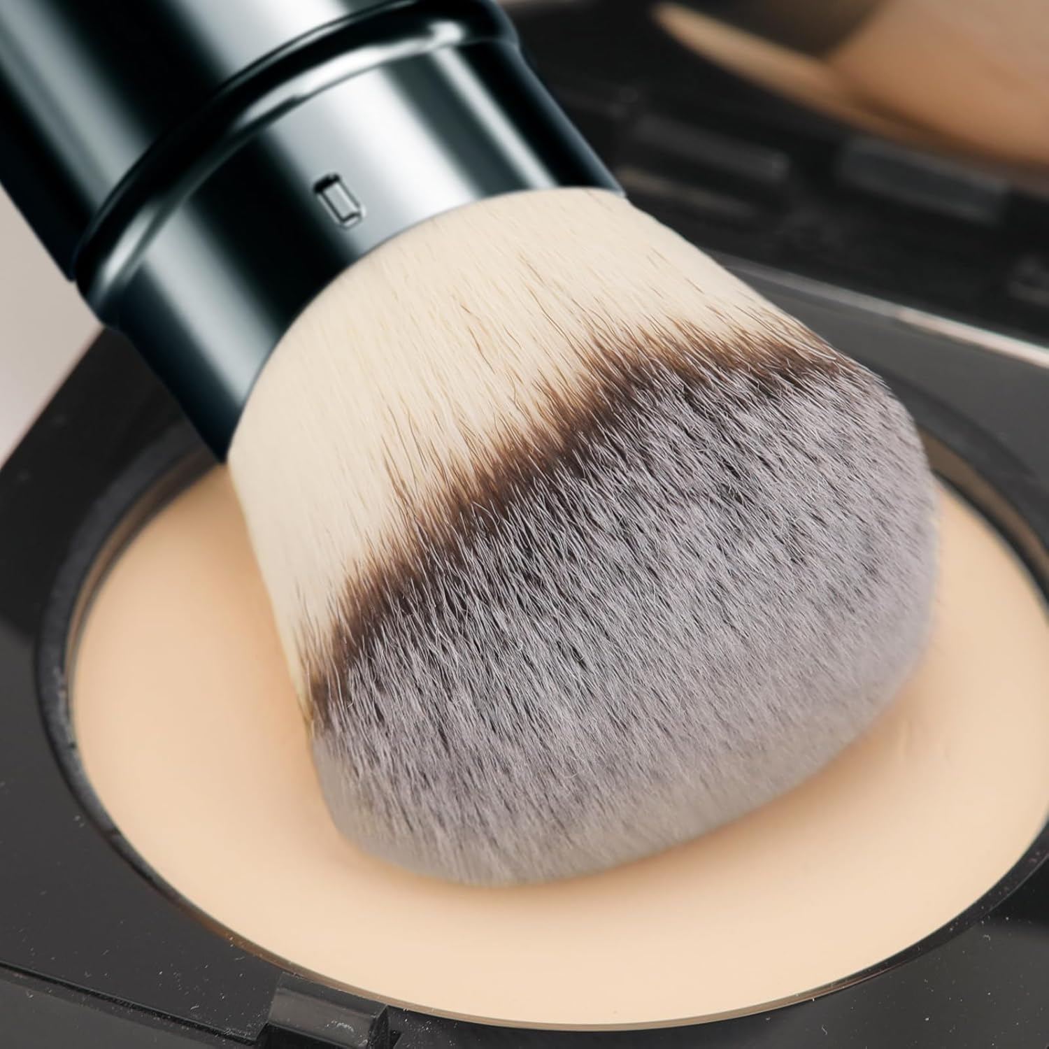 Thumbnail 6 de DUcare Foundationspinsel: teleskopierbarer Kabuki-Make-up-Pinsel mit Deckel für Foundation & Puder