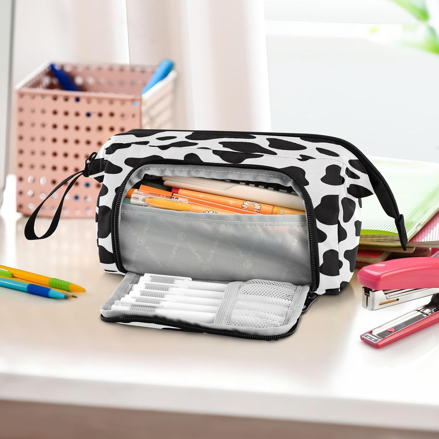 Thumbnail 5 de Mnsruu Big Capacity Pencil Case Black and White Cow Print – versatile organiser for school, travel and home