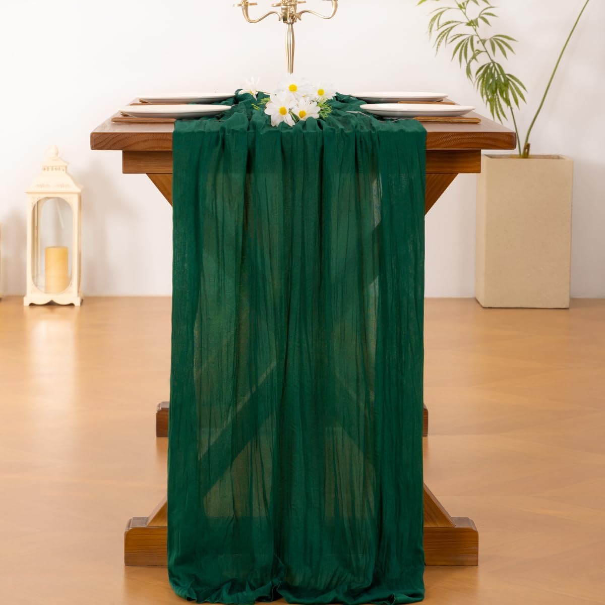 Detalle de Socomi Emerald Green Cheesecloth Table Runner 120in 🏷