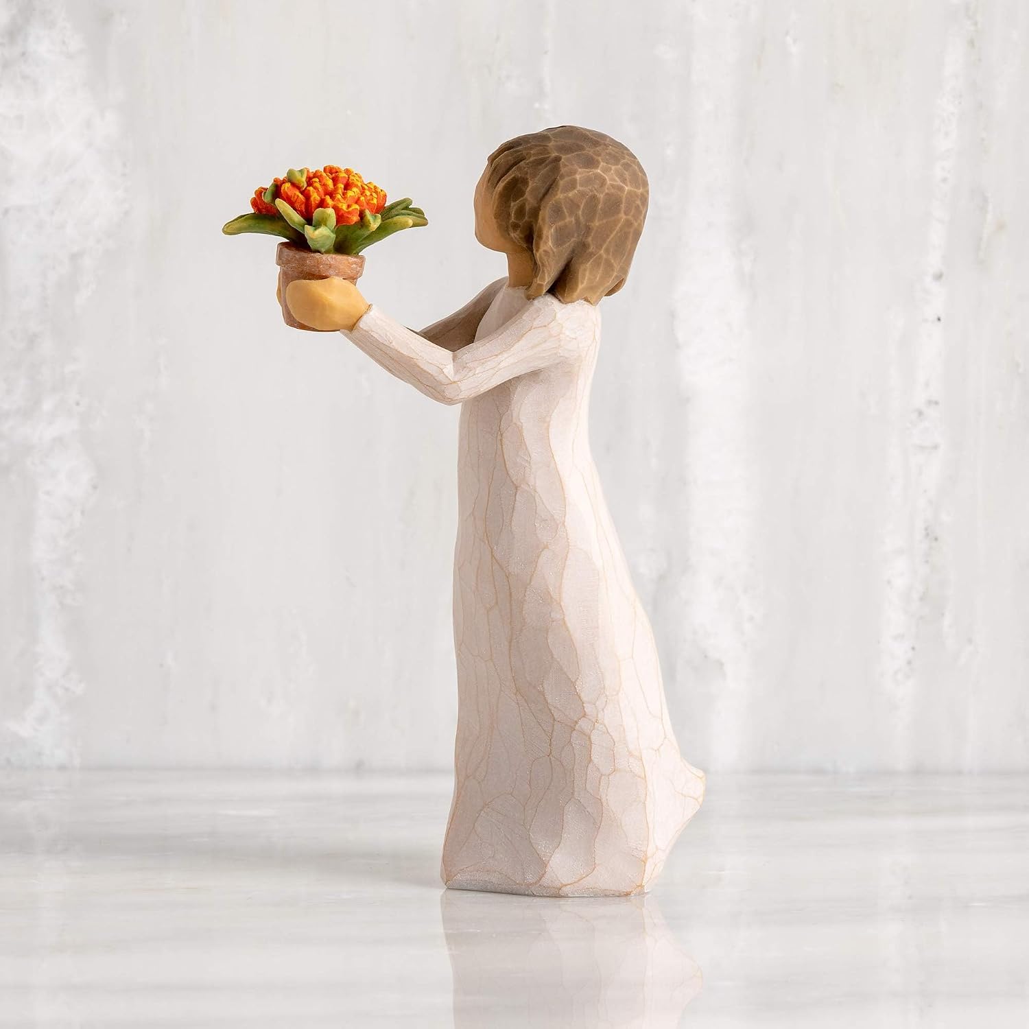 Detalle de Willow Tree Little Things Figurine sculptée Peinte à la Main – 14 cm