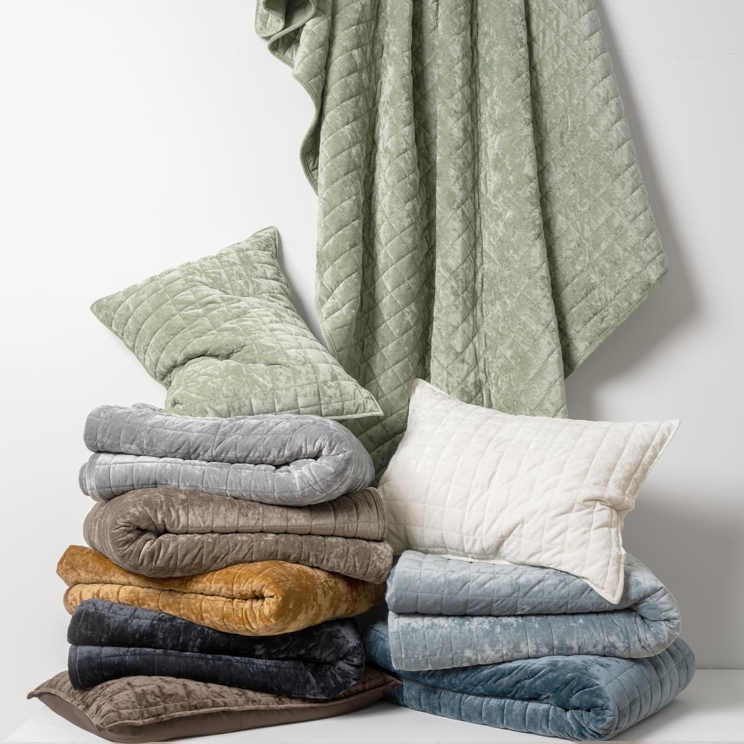 Thumbnail 5 de RECYCO Luxury Velvet King Bed Comforter Set