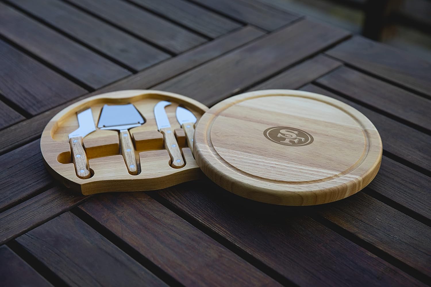 Thumbnail 2 de NFL San Francisco 49ers Circo Cheese Board and Knife Set (Charcuterie Set) — Parawood Cutting Board