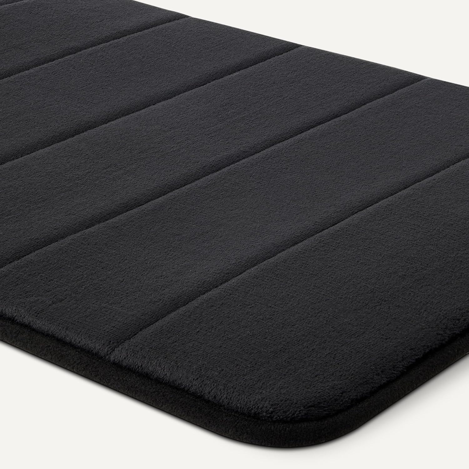 Thumbnail 3 de Amazon Basics Memory Foam Bath Mat, Extra Soft – 43 x 61 cm, Black
