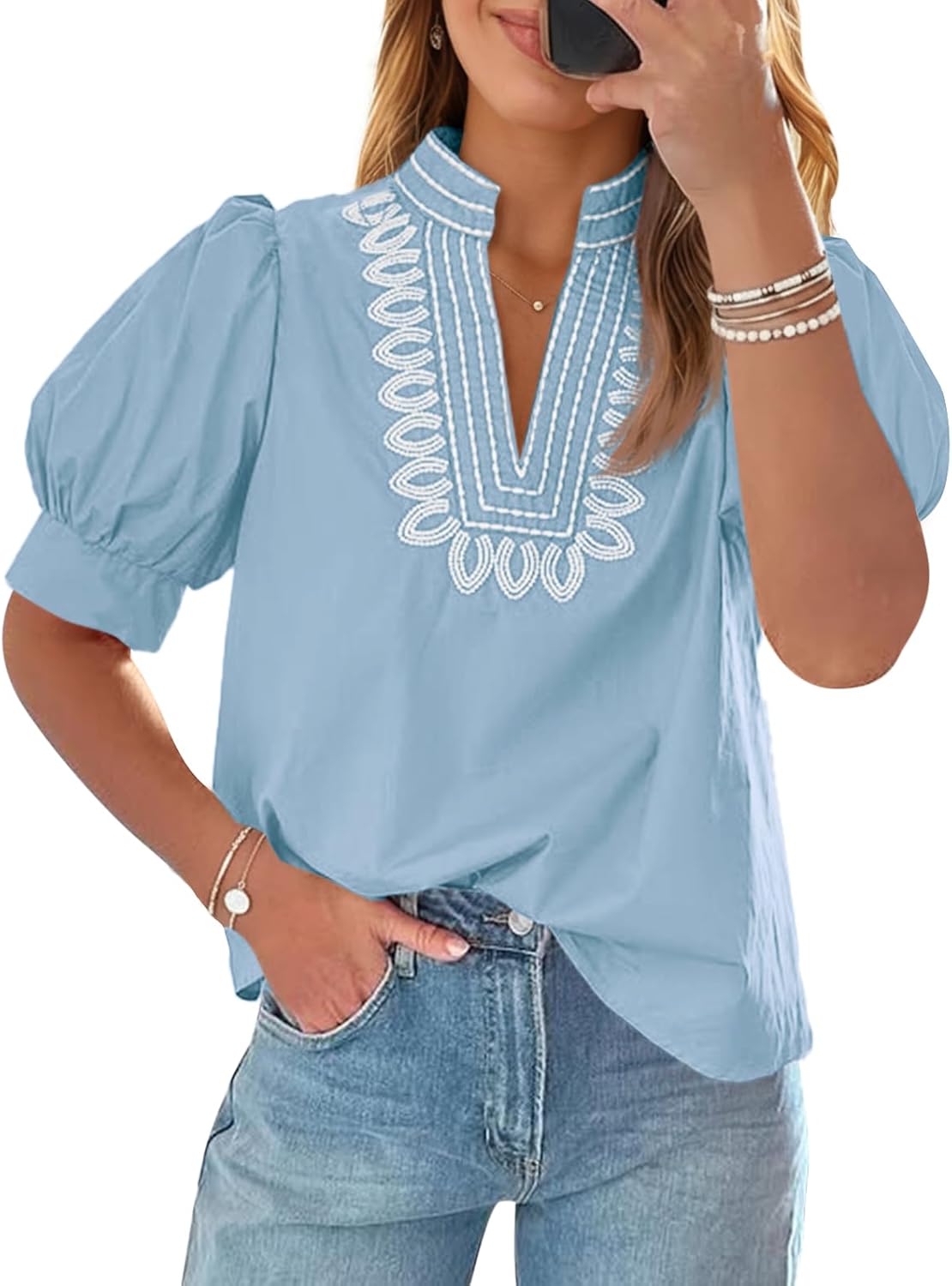 Thumbnail 6 de Cicy Bell Women's Puff Short Sleeve Blouse with Embroidered V-Neck