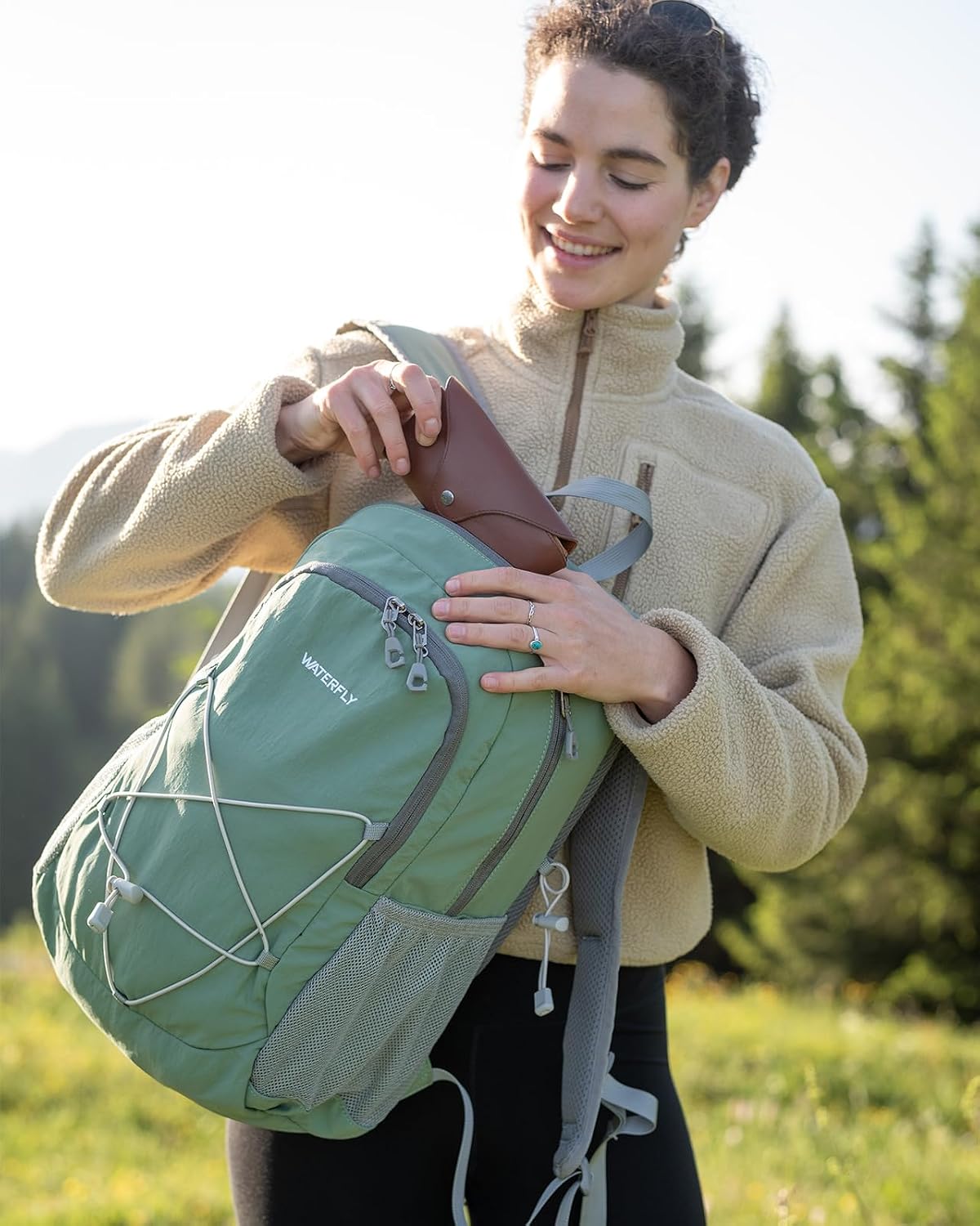 Detalle de Waterfly Lightweight 20L Hiking Backpack