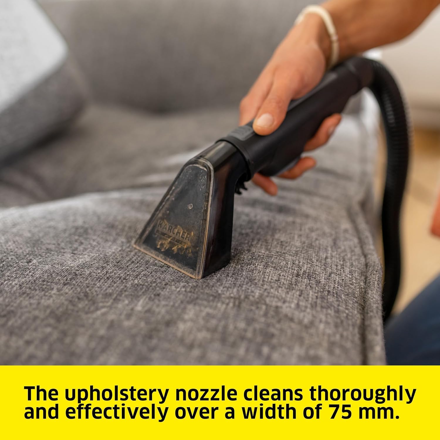 Detalle de Kärcher SE 2 Spot Care Spot Cleaner – Practical deep-clean for upholstery and carpets
