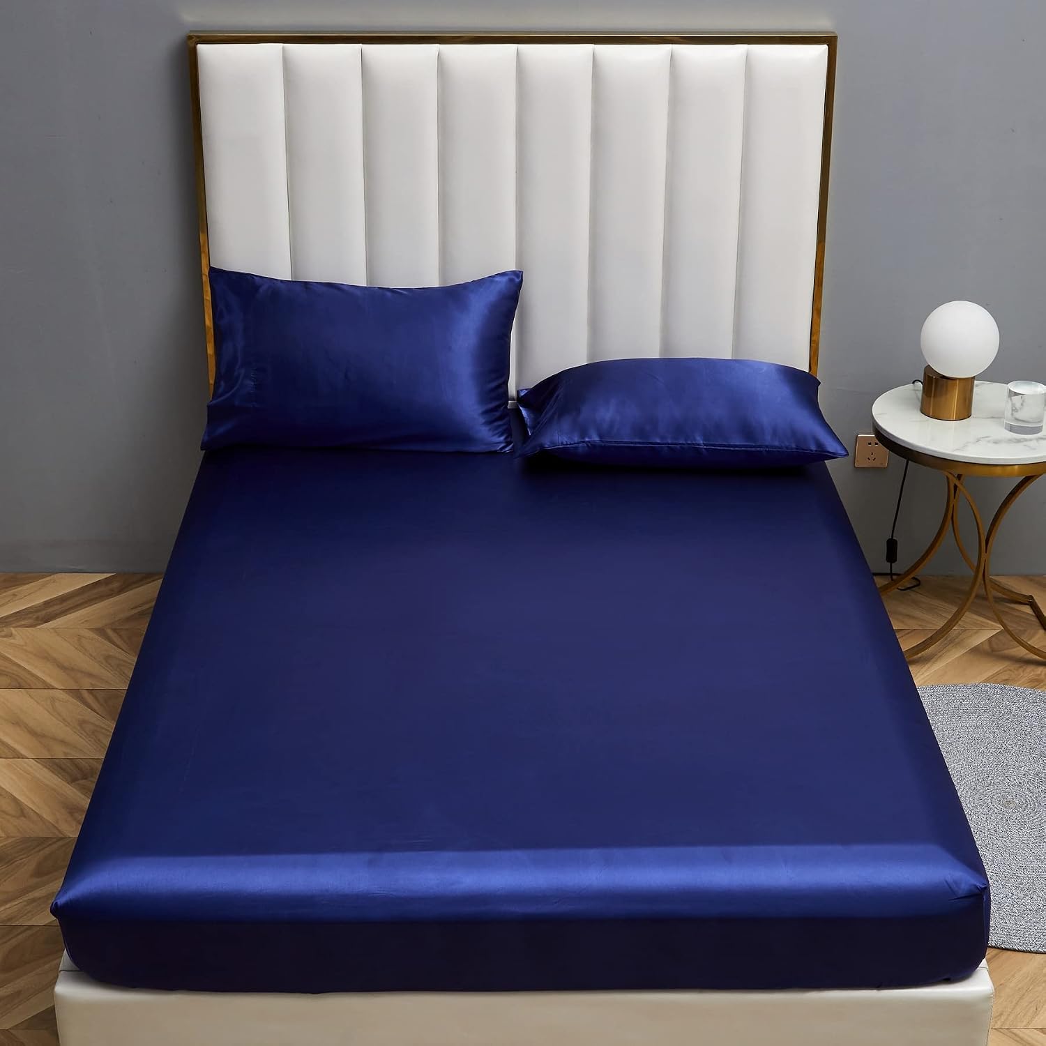 Detalle de Drap Housse 180x200 cm Bonnet 30 cm Bleu Marine – Satin Microfibre, Respirant et Élégant