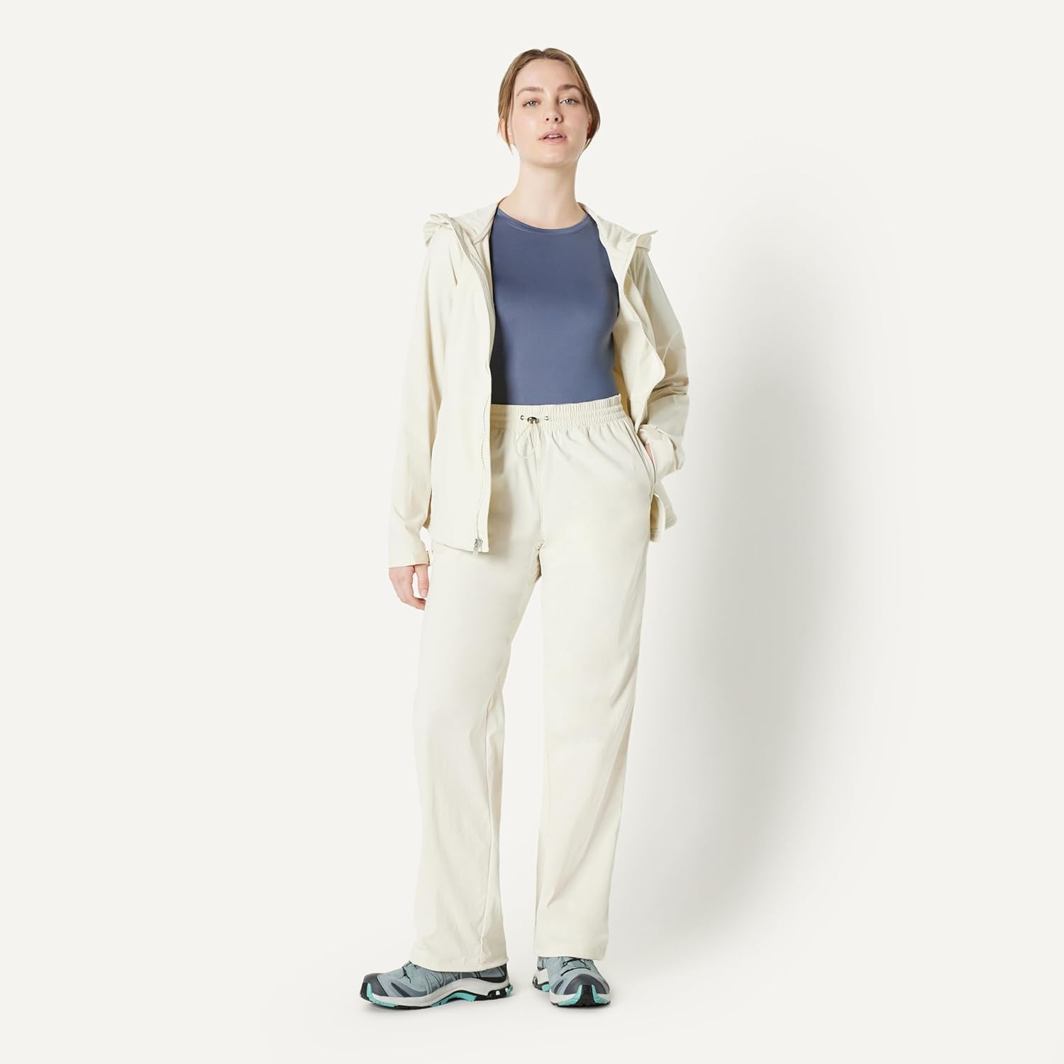 Thumbnail 4 de Amazon Essentials Women's Water-Repellent High-Rise Relaxed-Fit Active Hiking Trousers
