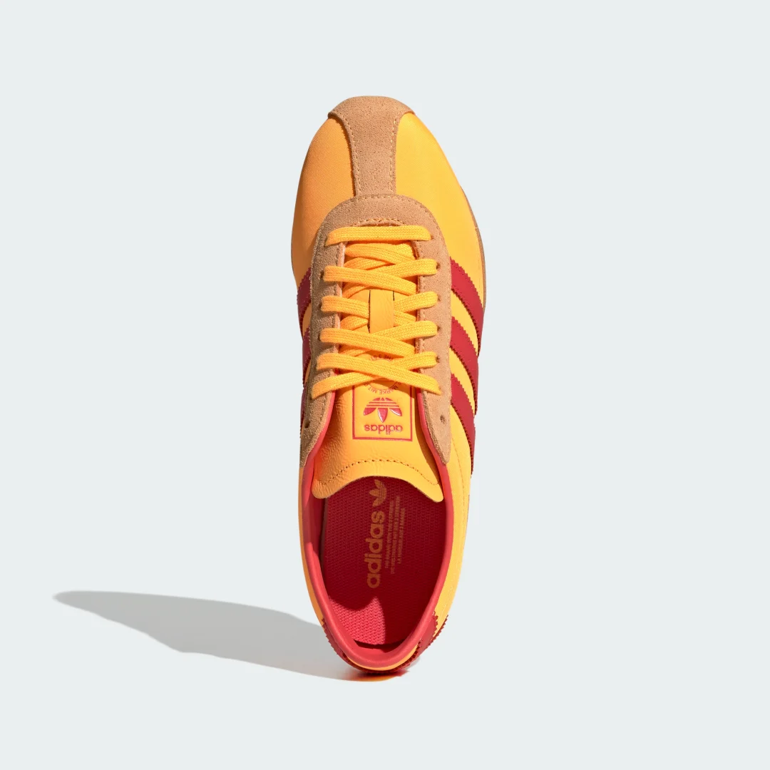 Thumbnail 1 de Zapatilla Tokyo de Adidas — estilo urbano en color naranja