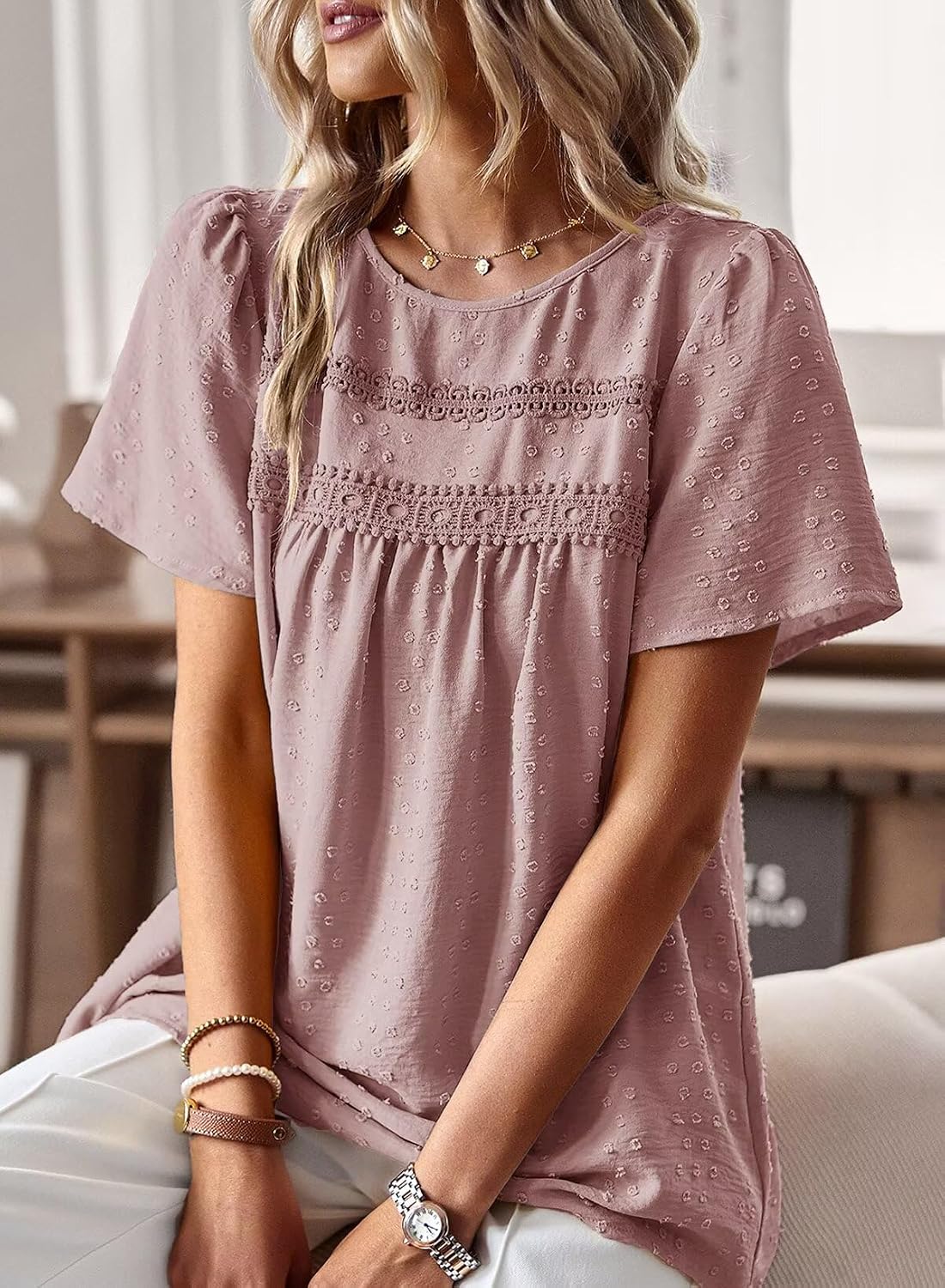Detalle 2 de TUUHAW Femme chemisier boho en dentelle, manches courtes et col rond