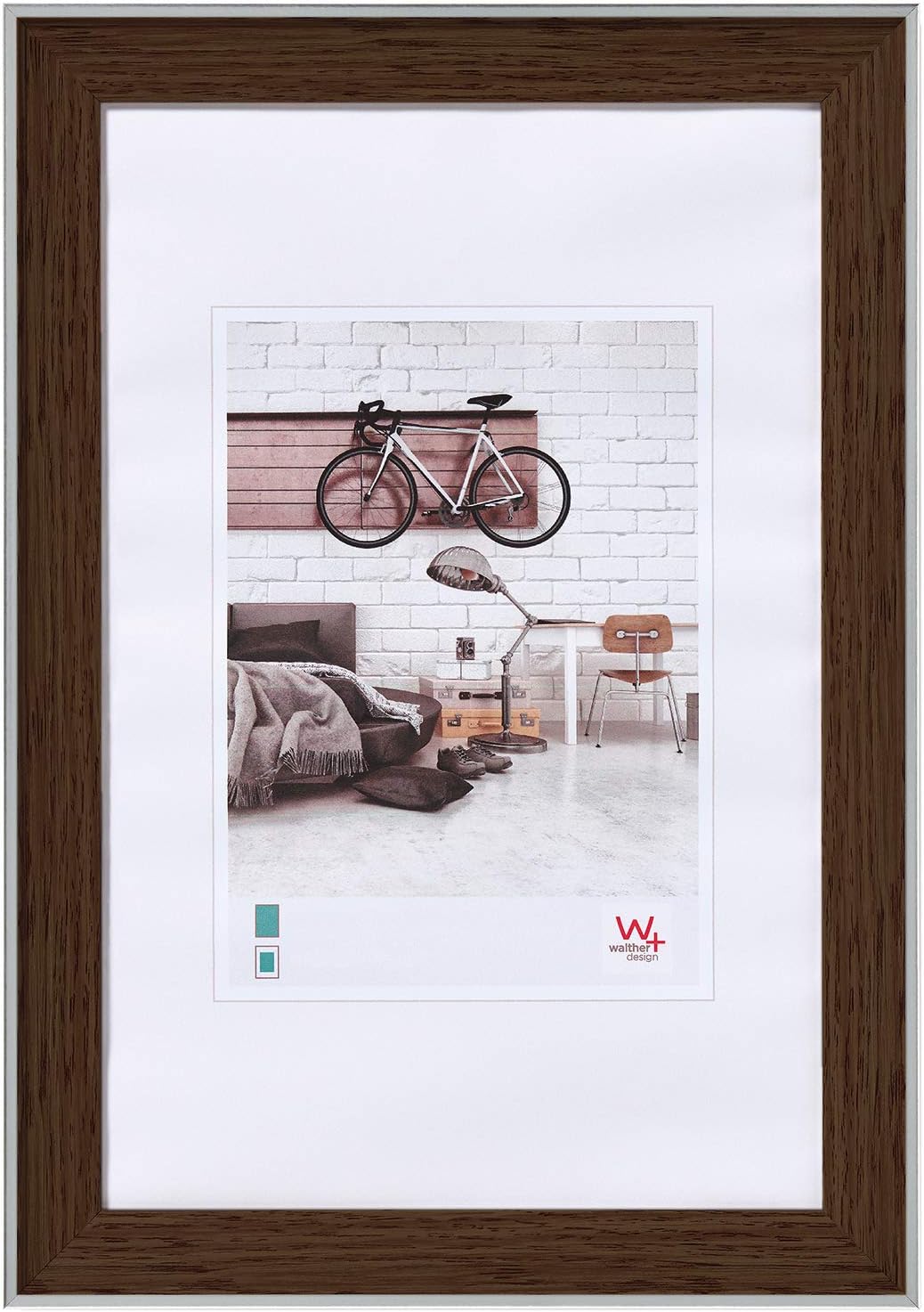 Detalle de walther design Cadre Photo Noyer 10 x 15 cm avec Bord extérieur argenté – EN015N