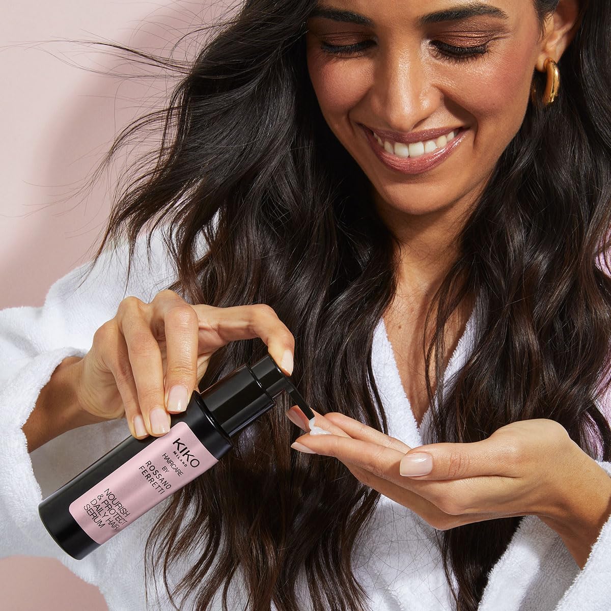Detalle 2 de KIKO Milano Nourish & Protect Daily Hair Serum: siero nutriente per lunghezze secche e capelli danneggiati