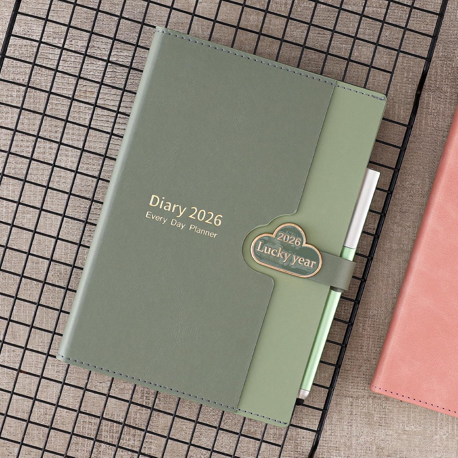 Detalle de Mcdsuc A5 Daily Planner Diary 2026 — Day Per Page Organiser
