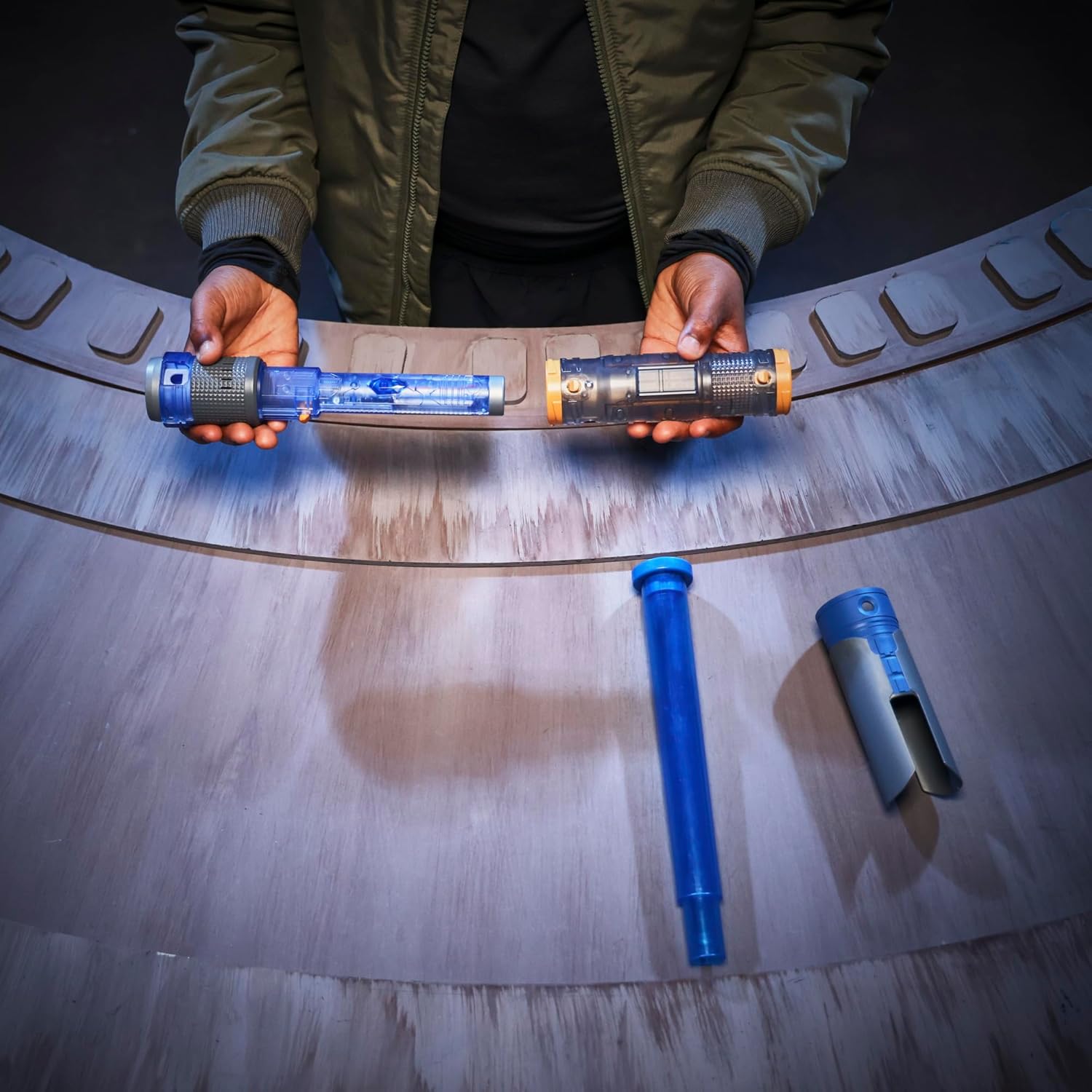 Thumbnail 4 de Star Wars Lightsaber Forge Kyber Core Cal Kestis, Blue (Electronic) – Customisable Lightsaber