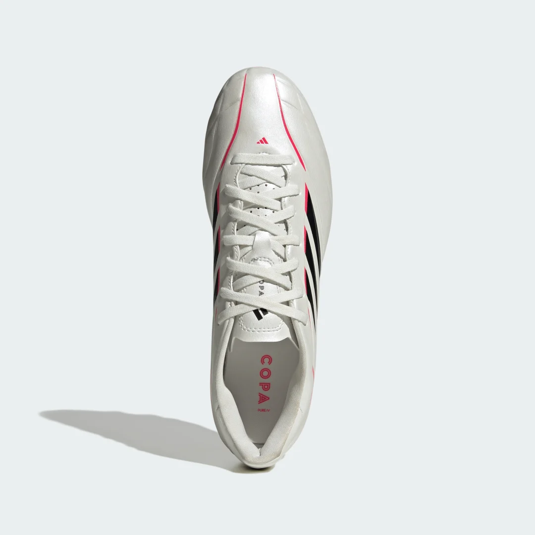 Detalle de Adidas COPA PURE IV CLUB: bota de fútbol para césped natural seco y multisuperficie