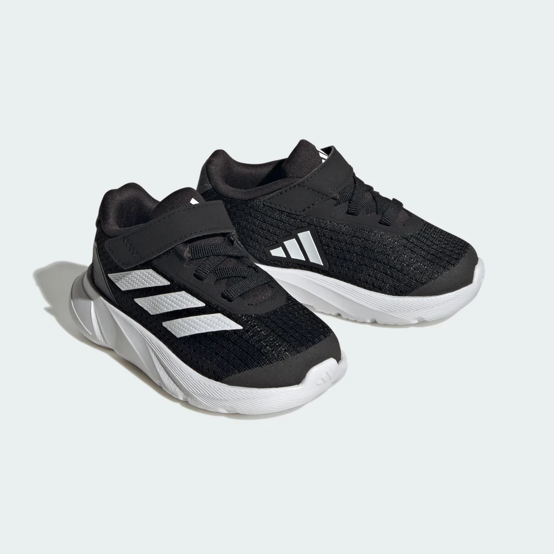 Detalle 2 de Adidas Duramo SL Kids: zapatilla versátil para el día a día de los más pequeños